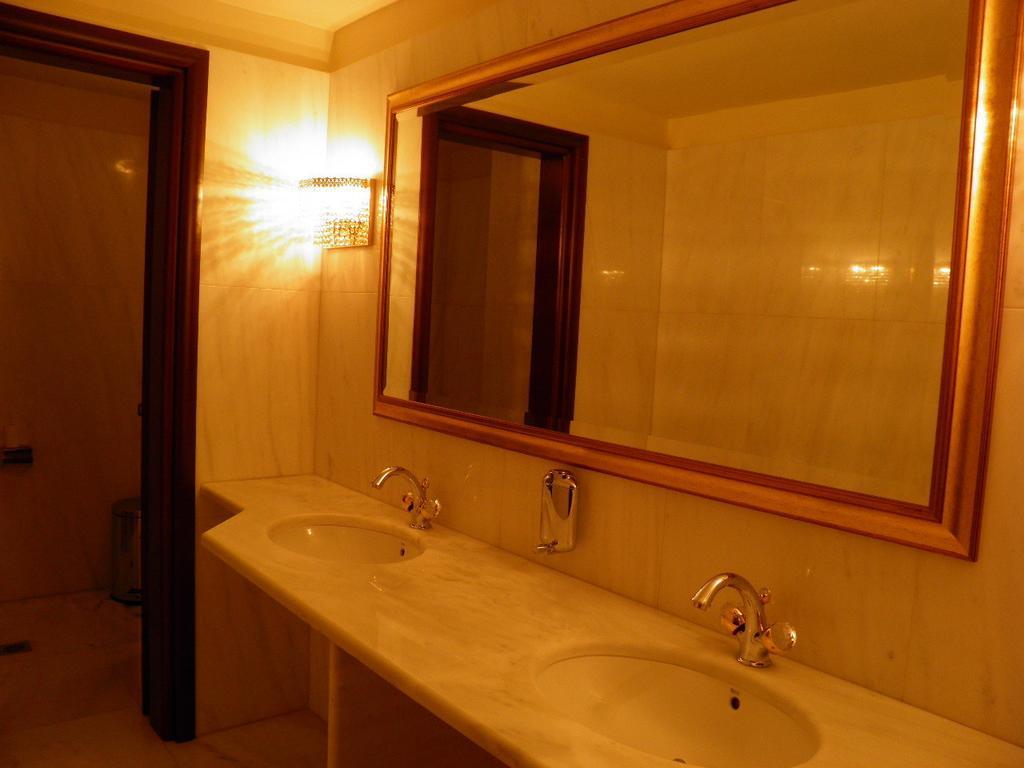 Hotel Meletiou Thebes Eksteriør billede